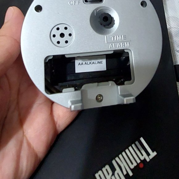 Seiko Small Silver Bedside Alarm Clock QHE146SLH Good Alarm Companion @comeincos - Picture 6 of 7